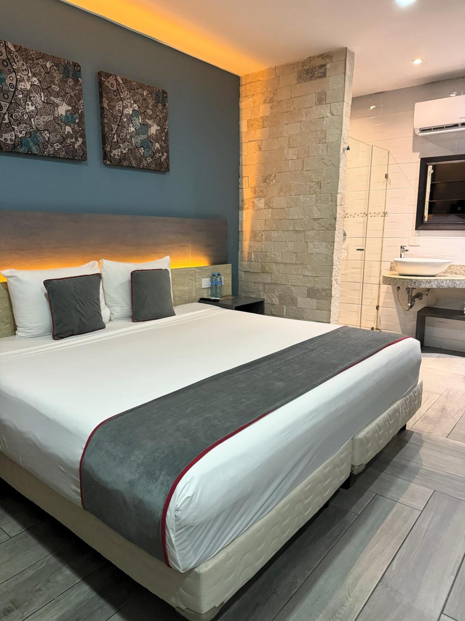 פלאייה דל כרמן Illusion Xpress I Attraction Hotel Deluxe מראה חיצוני תמונה